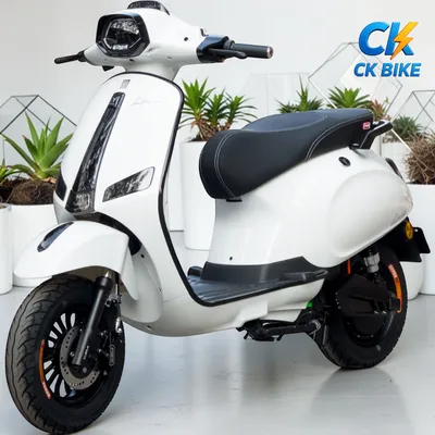Yaka Lavia SX góc 4